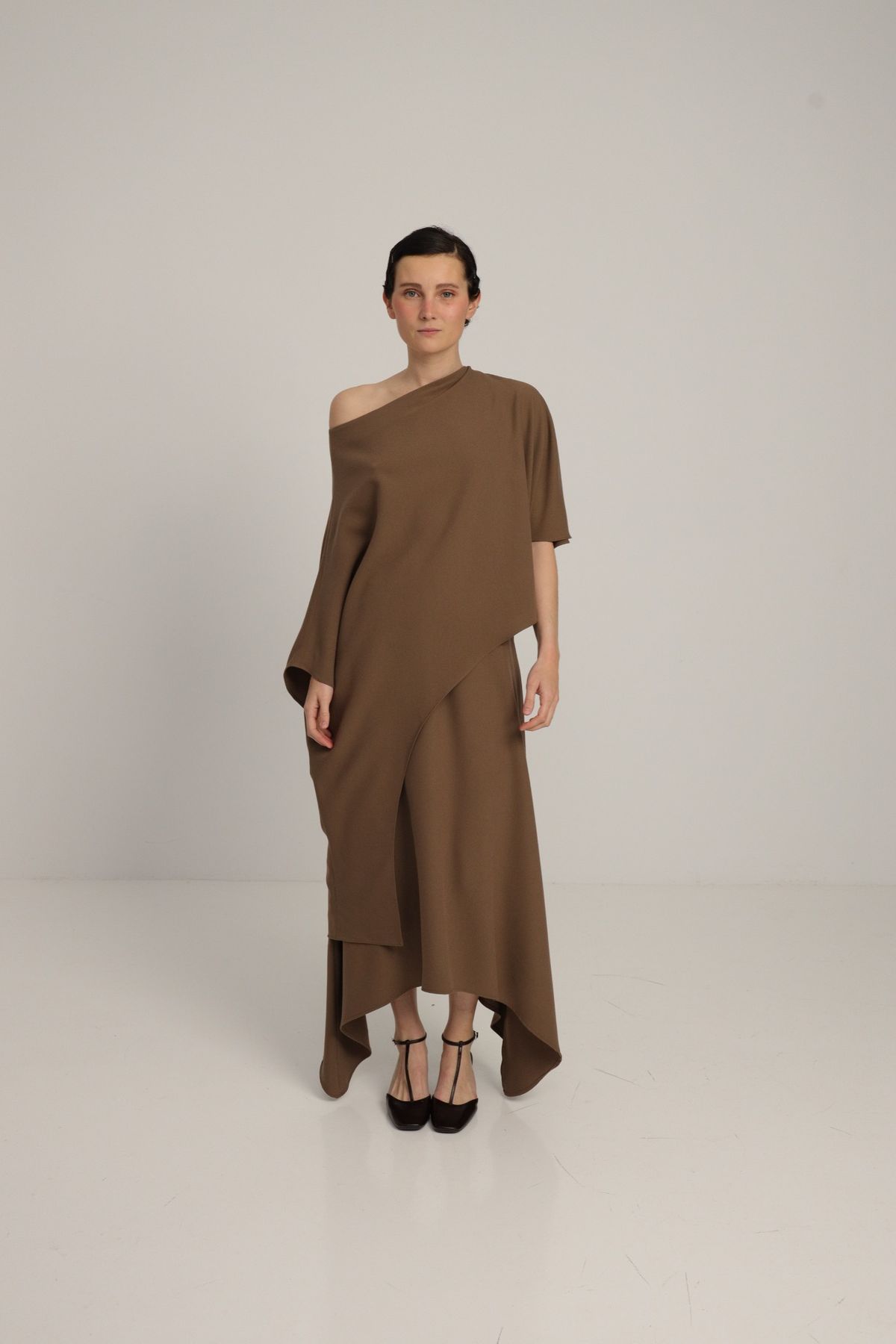 TOP | LOYAL | MOCHA MOUSSE